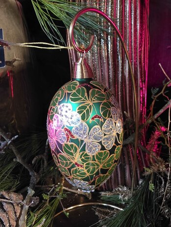 Fabergé-Ei 8 - Clover leaf green