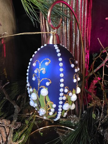 Fabergé-Ei 5 - Lilies of the Vallley navy